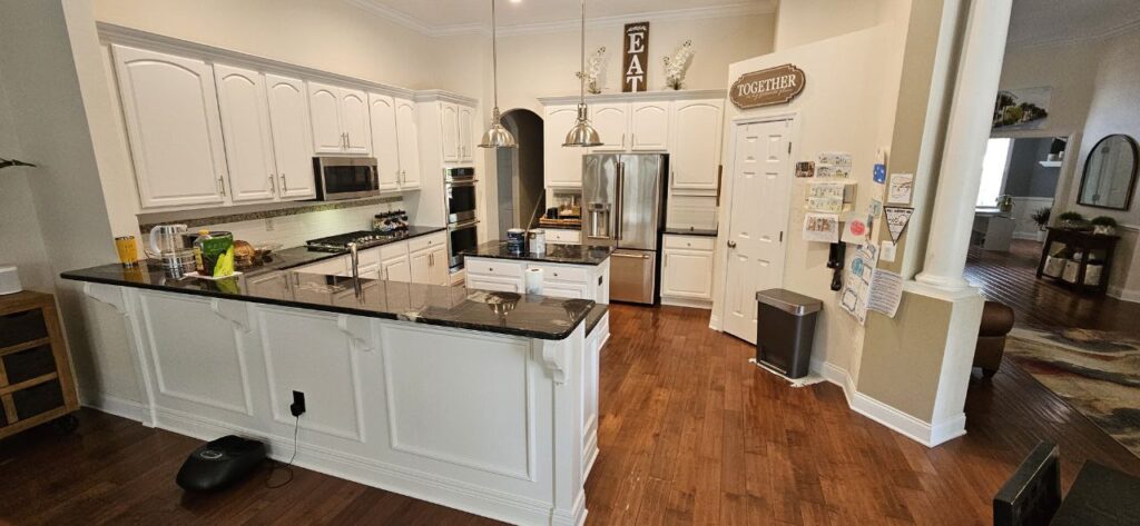cabinets refinishing/painting