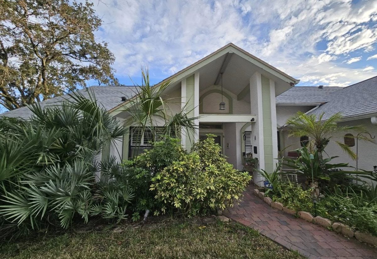 wood restoration and exterior painting in Palm Harbor